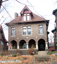 Livingston House, 339 Summit Ave, St. Paul, photo courtesy Thomas R. Blanck & Linda Bjorklund, 2006