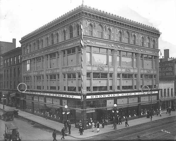 Boston Clothing Co. (Bowlby Building), Historic photograph