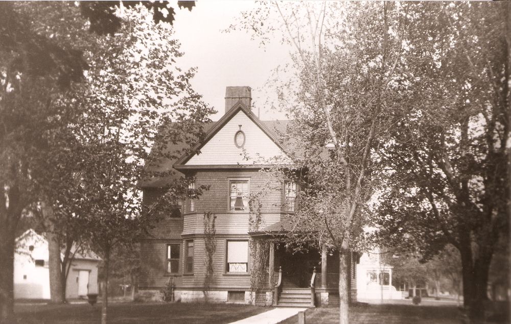 O.W. Mosher Residence, Historic photograph