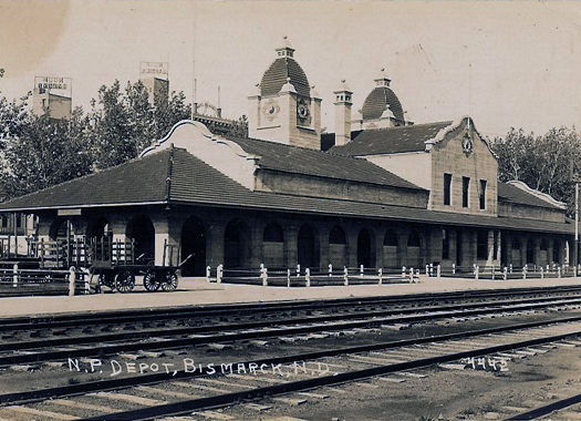 Northern Pacific Railroad Depot - Bismarck, Image Minnesota Historical Society