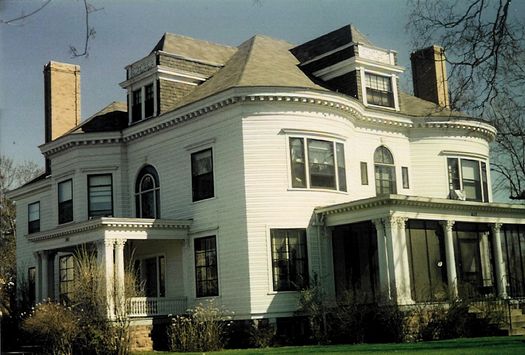 Ingram Residence, Eau Claire, WI